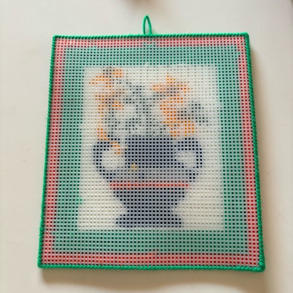 Pot of orange flowers - Picture 2 of 3